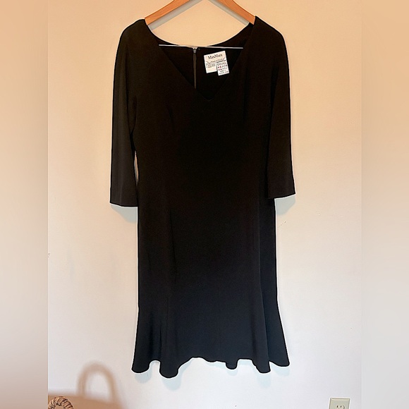 WINTER SALE - MaxMara Dress - Picture 1 of 5
